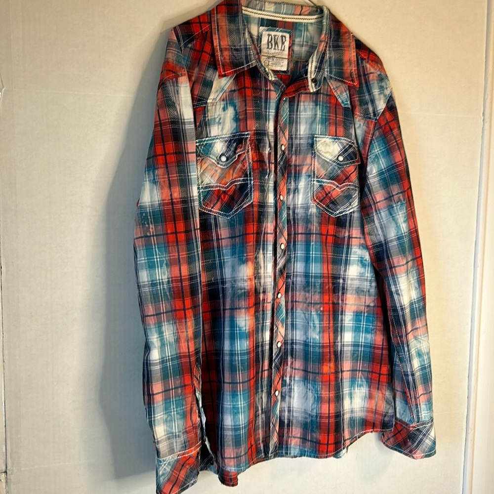BKE Vintage Athletic Fit Long Sleeve Western Cowboy Pearl Snap Shirt. Size XL